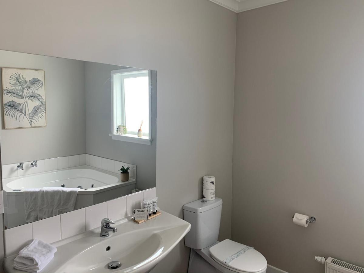 Whare Ma Hotel Invercargill Esterno foto